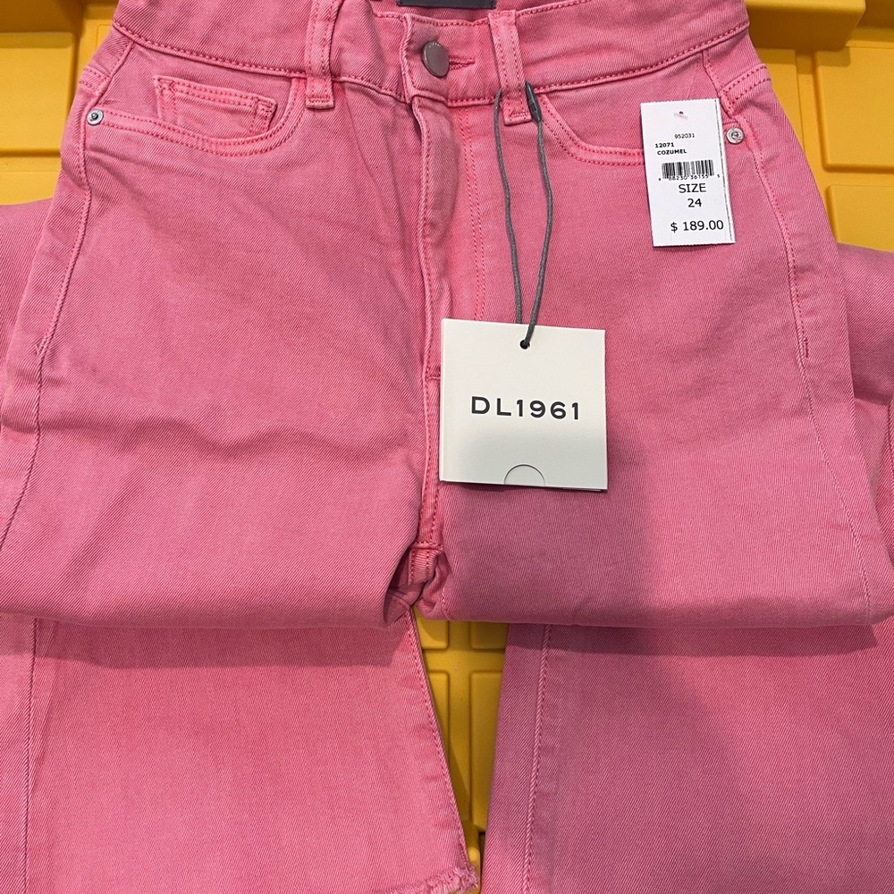 DL1961 Salmon Instasculpt Cropped Jeans